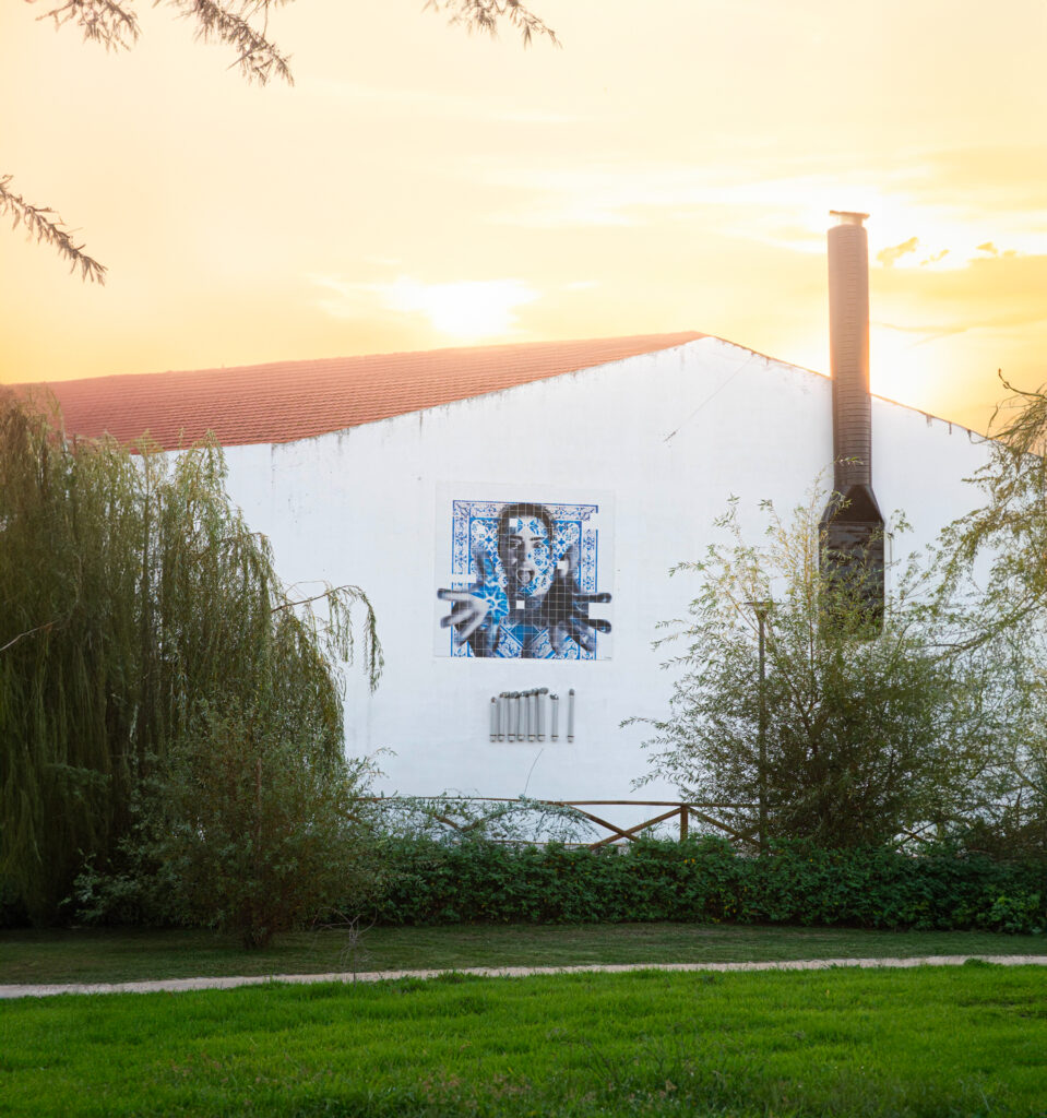 o-gringo-street-art-montijo-exhibition-azulejos-2