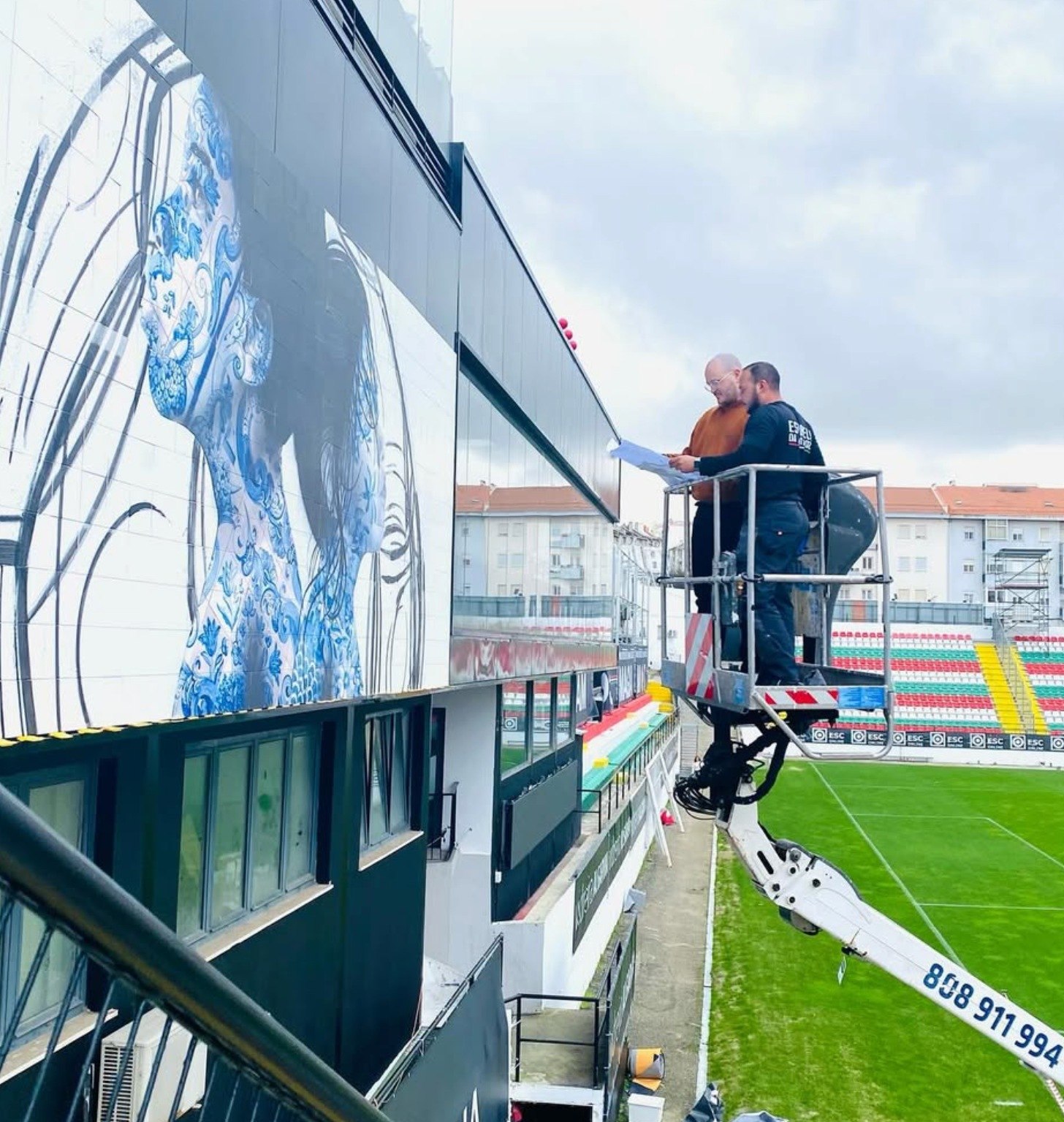 Installation of Sonhadores, Estrela da Amadora — photograph 4